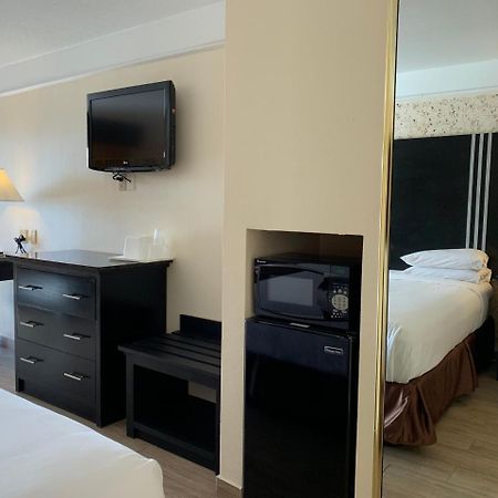 Texas Inn & Suites Pharr/San Juan מראה חיצוני תמונה
