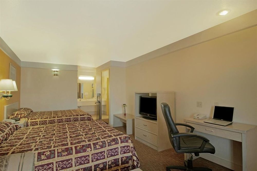 Texas Inn & Suites Pharr/San Juan חדר תמונה