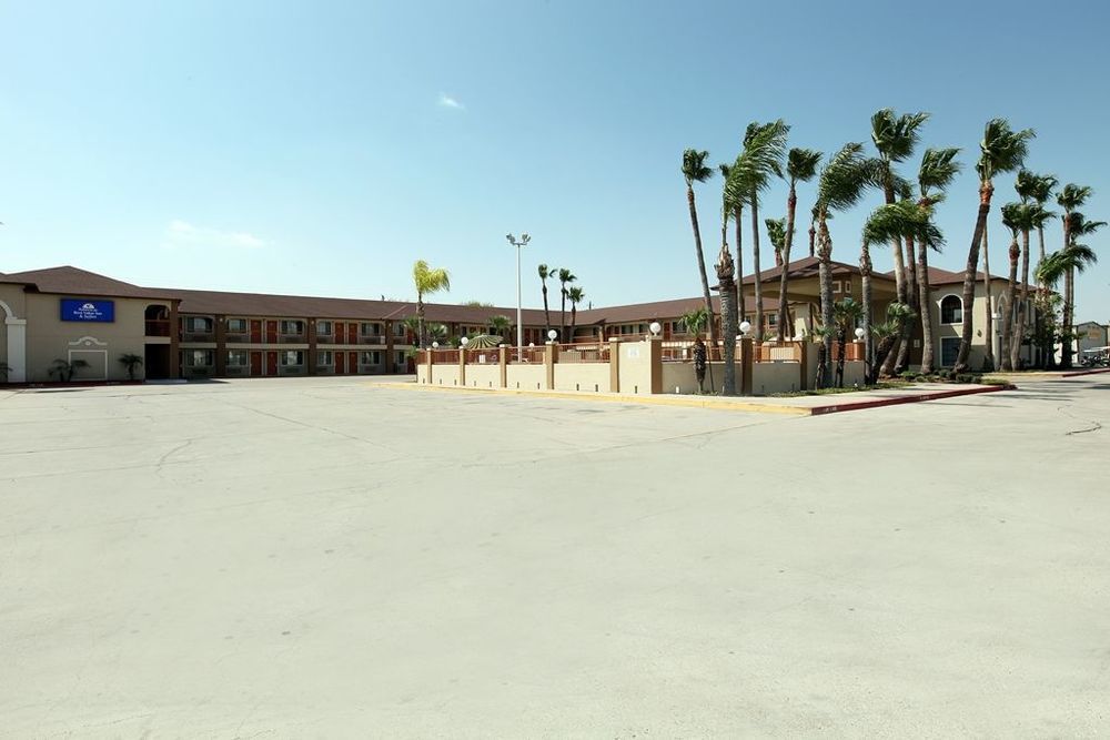 Texas Inn & Suites Pharr/San Juan מראה חיצוני תמונה