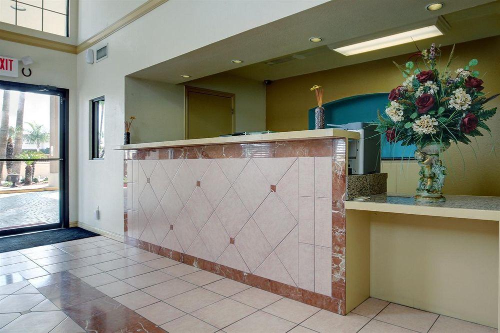 Texas Inn & Suites Pharr/San Juan מראה פנימי תמונה