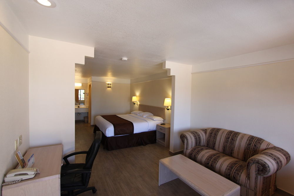 Texas Inn & Suites Pharr/San Juan מראה חיצוני תמונה