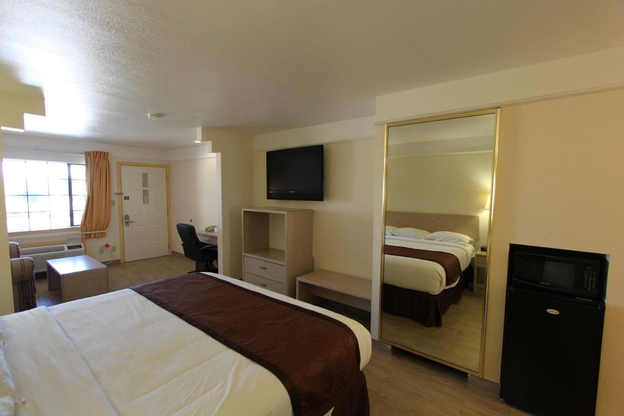 Texas Inn & Suites Pharr/San Juan מראה חיצוני תמונה