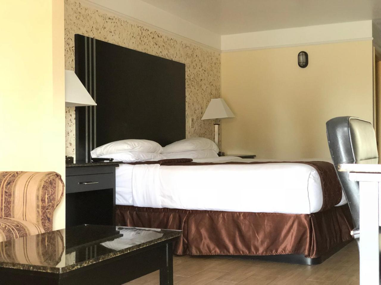 Texas Inn & Suites Pharr/San Juan מראה חיצוני תמונה